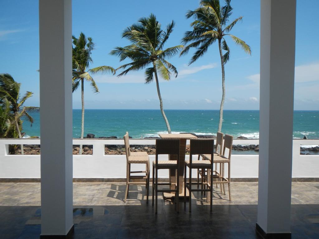 Silverlane Beach House Matara Rum bild
