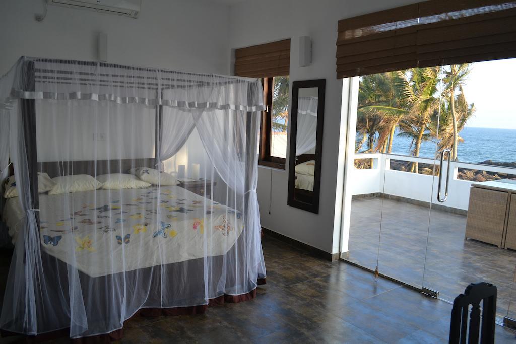 Silverlane Beach House Matara Rum bild